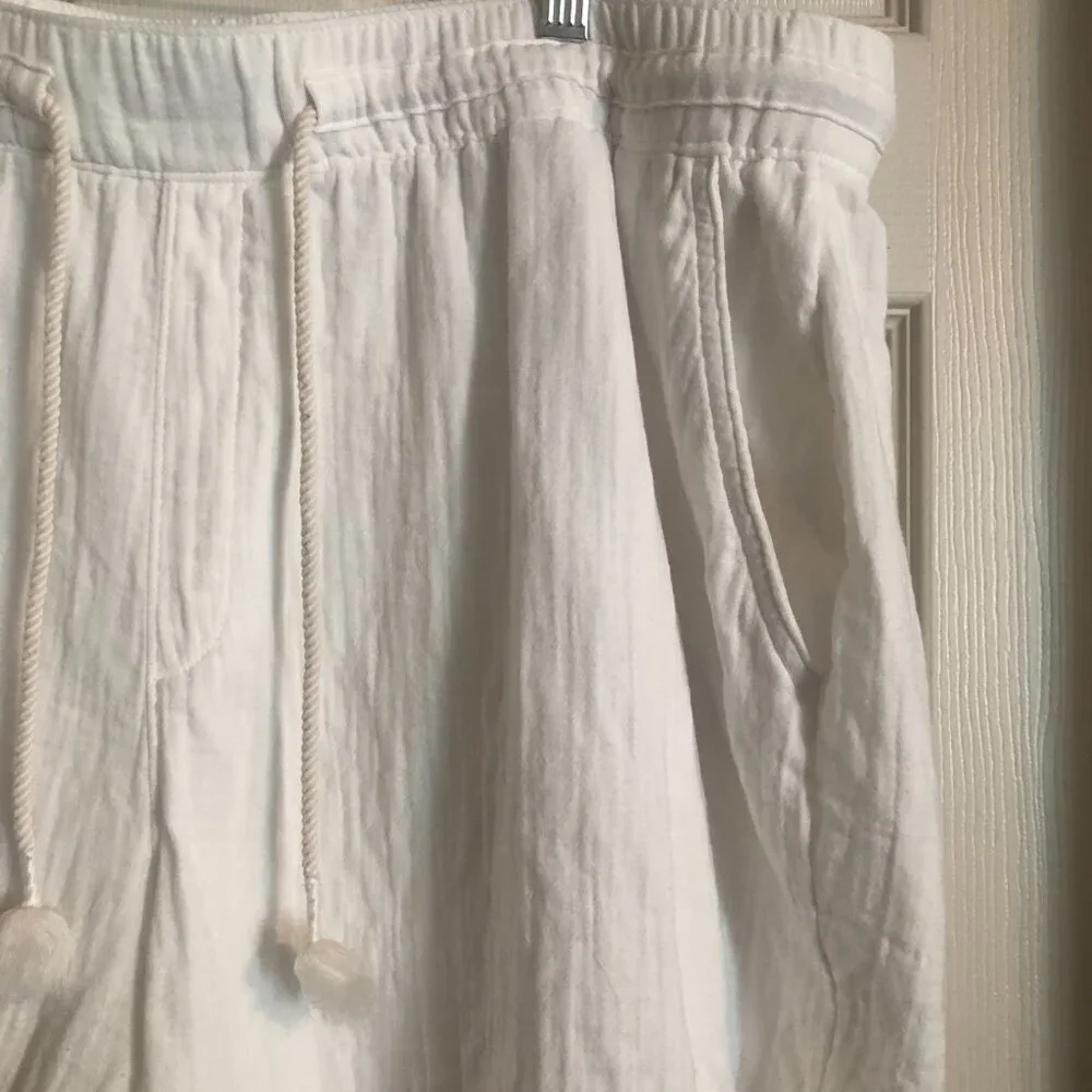 Old Navy‎ white drawstring 5 inch cotton shorts w/ pockets very comfortable XXL